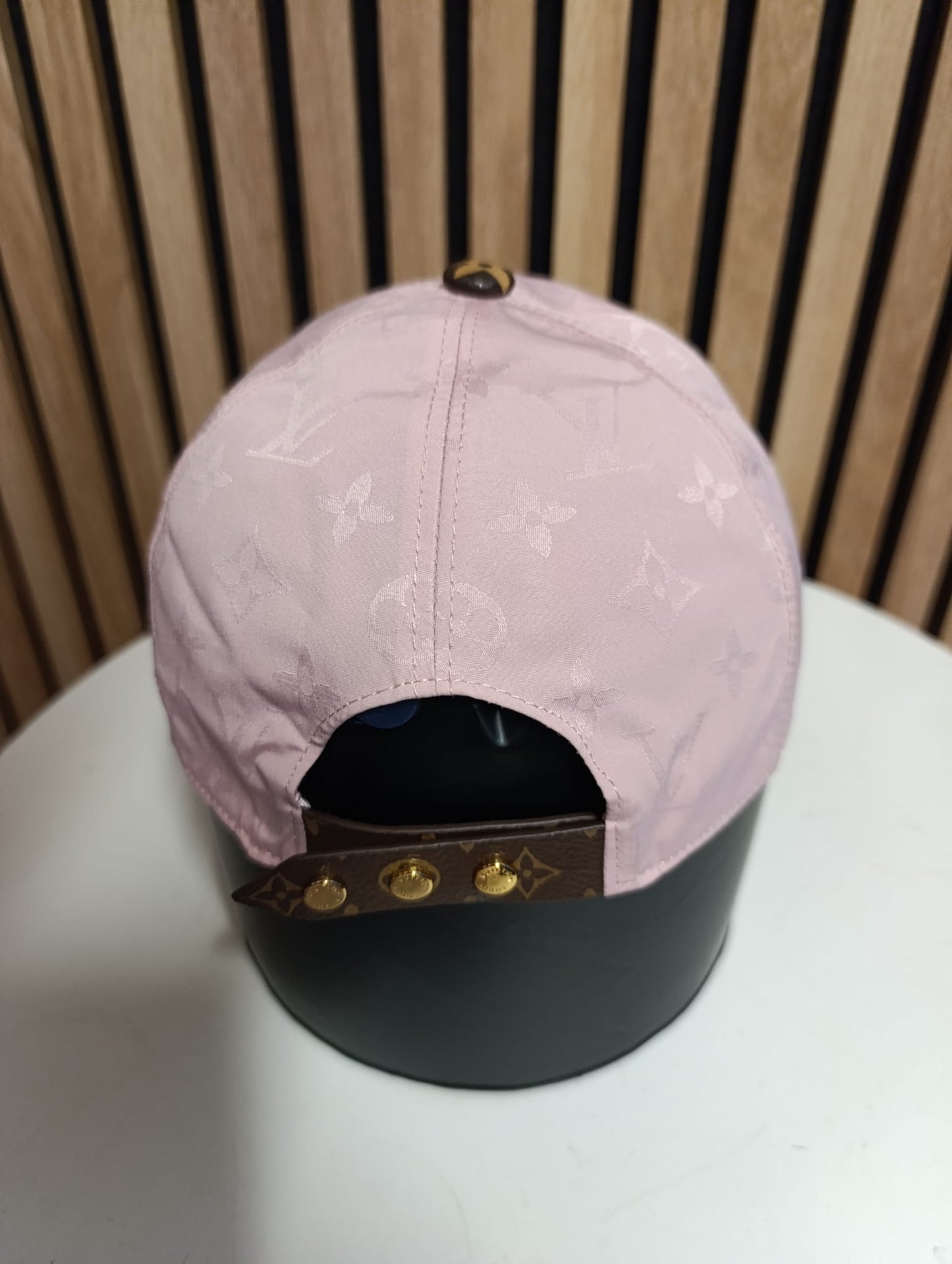 Casquette lv