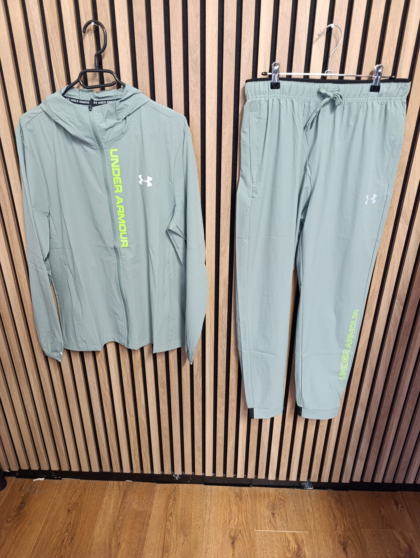 Survetement under armour