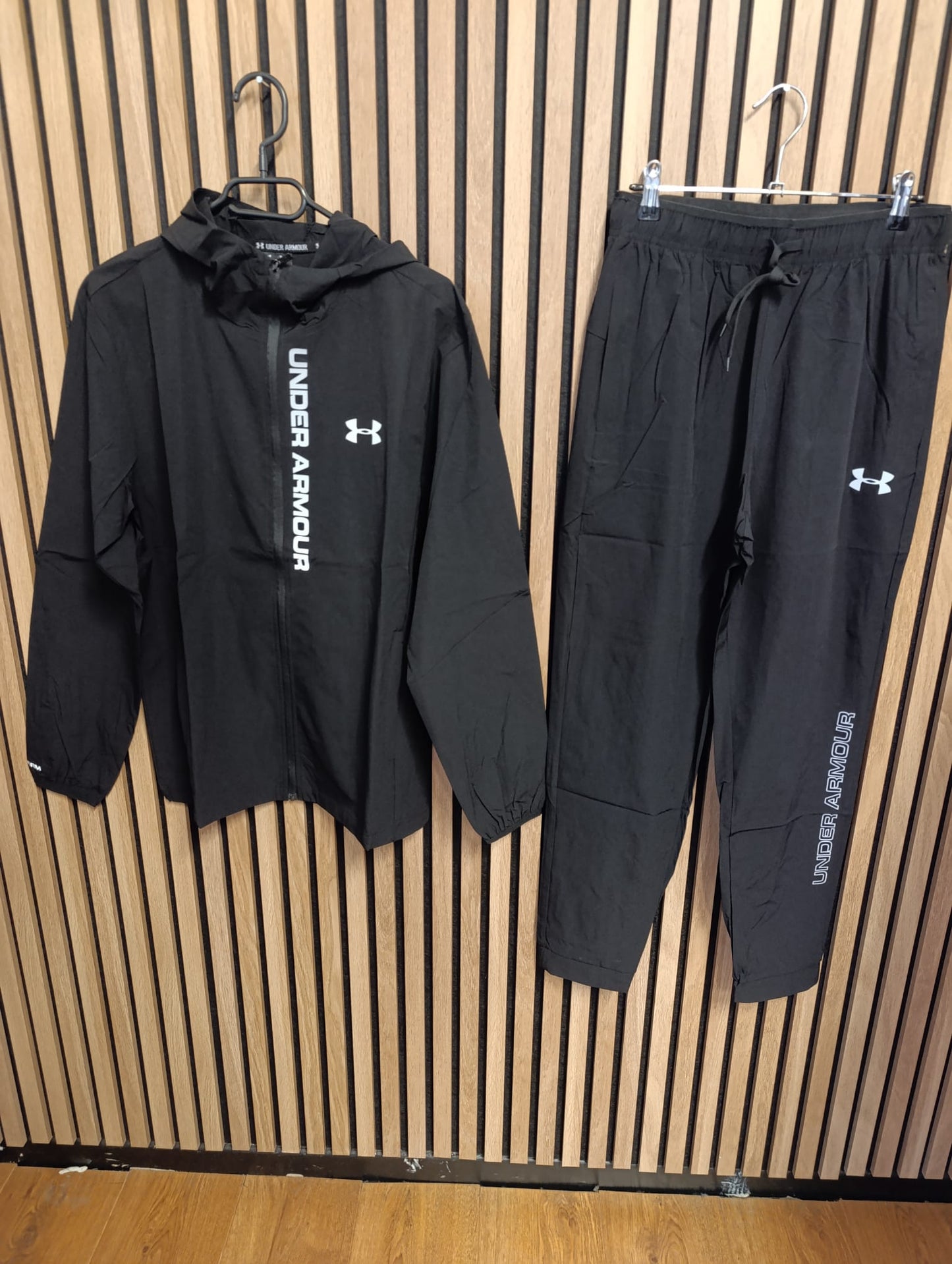 Survetement under armour