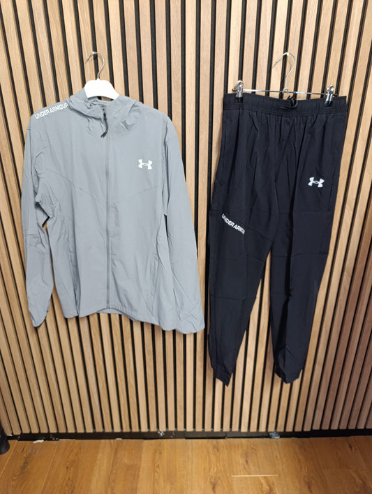 Survetement under armour