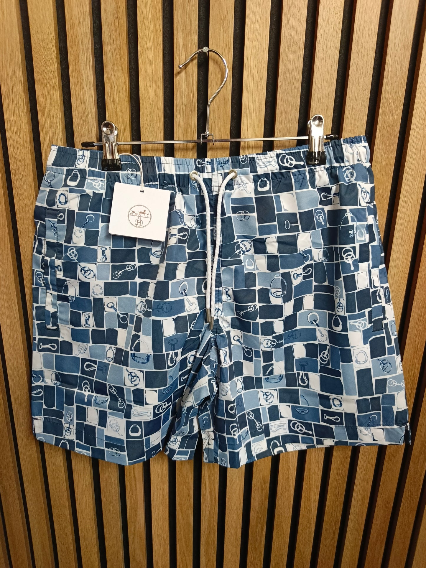 Short hermes
