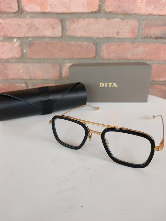 Lunette dita